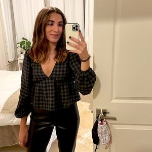 Meet your Posher, Natasha